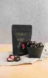 شوكولاتة داكنة بالفراولة بدون سكر – مناسبة للدايت والحمية 80 جم